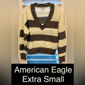 American Eagle XS Loose Cropped V-Neck Sweater